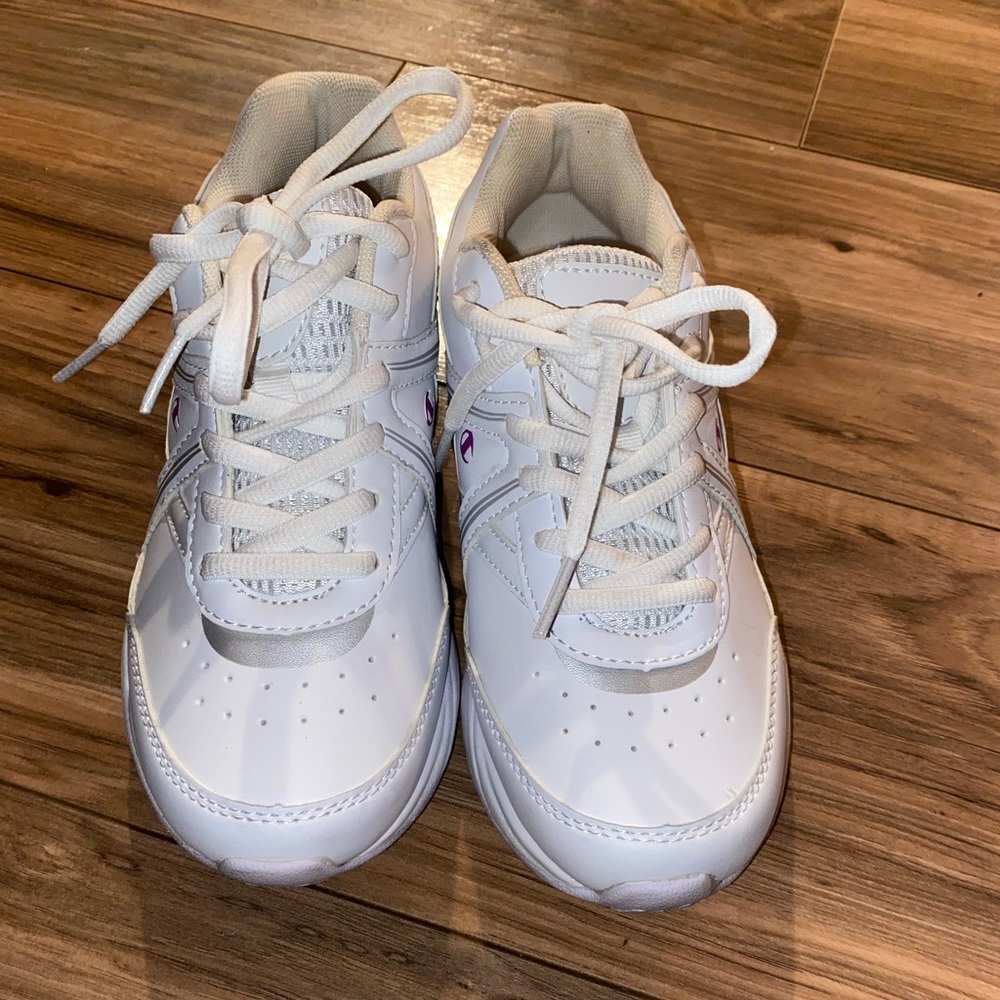Champion shoes